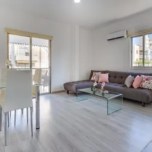 downtown-larnaca.protaras-cy-hotels.com/